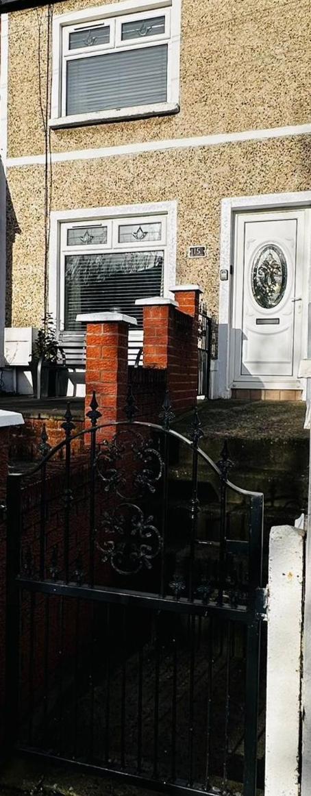 Gaeltacht Quarter Cosy Home Belfast Exterior foto
